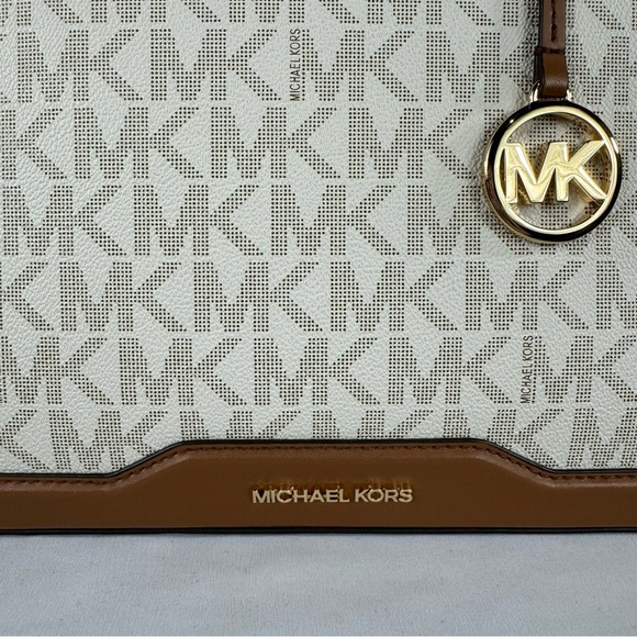 Michael Kors Jessie Vanilla Luggage Large Tote - Picture 12 of 16